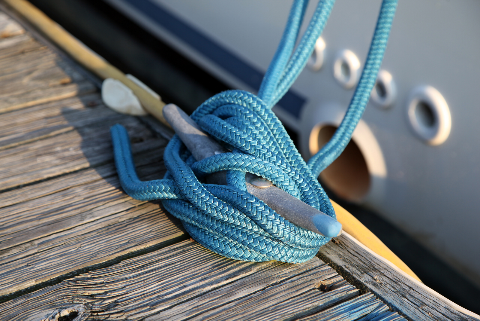 How to Tie a Boat to a Dock
