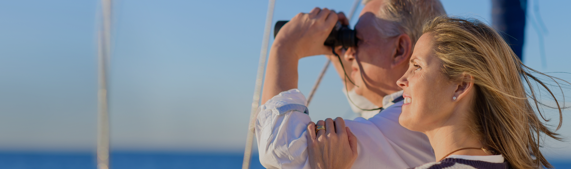 Couple Looking Out at Horizon Desktop